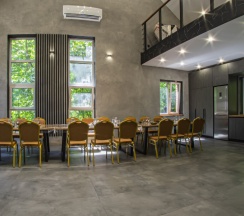 Коттедж «Loft House» в Дом в лесу
