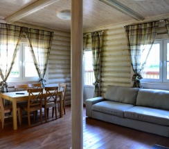 Коттедж с 3 комнатами в Громово парк