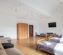 Шестиместный номер Economy в Янка