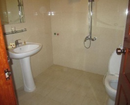 Трёхместный номер Standard в G Eleven Hotel