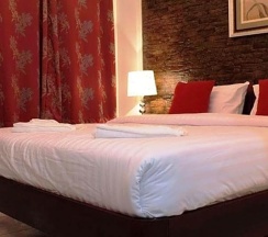 Двухместный номер Deluxe с красивым видом из окна двуспальная кровать в Ladawan Boutique Hotel