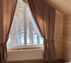 Три Хаус в Шишка