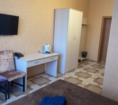 Номер комфорт с 1 двуспальной кроватью в Залесный