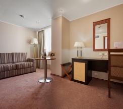 Номер стандарт улучшенный в Marins Park Hotel Москва Пражская