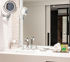 Двухместный люкс Presidential в Hotel Bonaventure Montreal