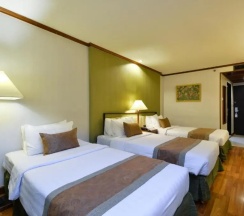 Трёхместный номер Standard в Arawana Regency Park Sukhumvit