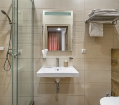 Комфорт 201 202 205 301 302 305 в Grey`s hotel