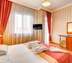 Улучшенный стандартный номер в Лэнсис