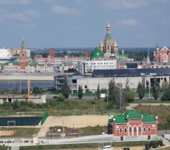 Апартаменты с балконом и с красивым видом из окна в Квартира с видом на реку в новом доме на набережной