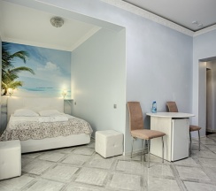 Двухместные апартаменты 11 с видом на парк двуспальная кровать в Exclusive Hotel&Apartments