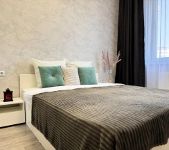 Апартаменты с балконом в Апартаменты Like Home на Земнухова 2