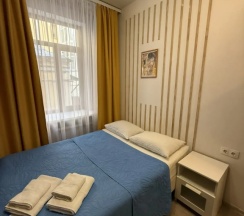 Двухместный номер Standard с видом на внутренний двор (двуспальная кровать) в Grand apartments