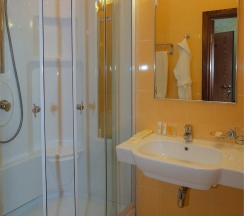 Люкс DBL (2-х комнатный) в Пионер люкс