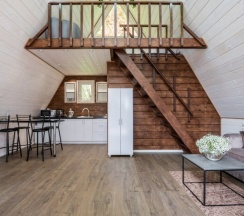 Семейный коттедж с балконом в Сопка