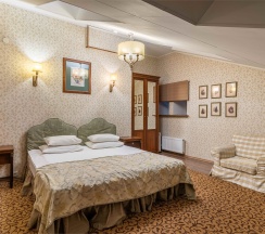 Улучшенный "Мансарда" в Ланкастер корт