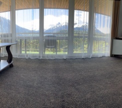 Улучшенный люкс с панорамным видом на горы в Шатун