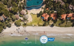 Вилла с красивым видом из окна в Rawi Warin Resort and Spa