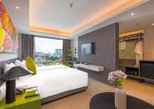 Одноместный номер Premier с видом на сад односпальная кровать в Maitria Hotel Rama 9 Bangkok