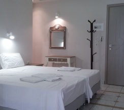 Номер Standard с видом на воду в Katerina Resort