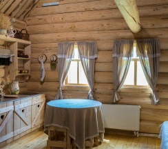 Изба категории студия в Остров