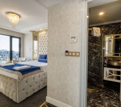 Номер Deluxe в Les Lion Luxury Spa