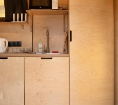 Дом для двоих с панорамными окнами и открытой террасой №1 в Уютные Ёлы