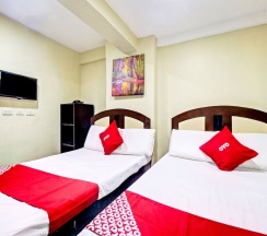 Семейный номер Standard в OYO 894 Cosmo Hotel P Campa Manila