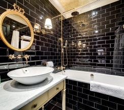 Улучшенный номер с видом на улицу в Dom Boutique Hotel
