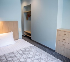 Номер улучшенный стандарт с 1 односпальной кроватью в Хабаровск