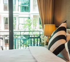 Двухместный номер Economy с балконом двуспальная кровать в The Title KR Beach Condotel Rawai Phuket