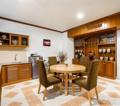 Четырёхместный люкс в Tony Resort