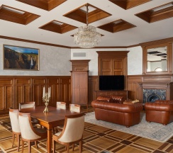 Исторический люкс с видом на Невский в Wawelberg Hotel St.Petersburg