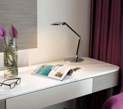 Двухместный клубный номер Privilege двуспальная кровать в Mercure Hai Phong