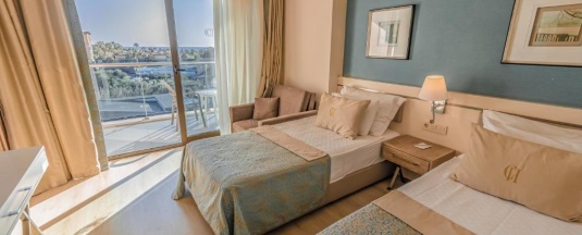 Двухместный номер Standard с видом на море 2 отдельные кровати в Castival Hotel