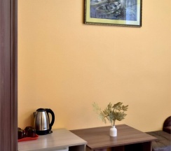 №6. Трехместный номер с дополнительным спальным местом и видом на горы в Прибой