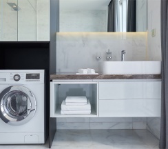Studio Apartment с панорамной ванной в Diamond Apartments