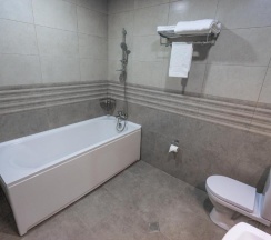 Трёхместный номер Superior в Imperial House Hotel