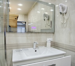 Двухместный номер 22 Deluxe с балконом и с видом на море 2 отдельные кровати в Exclusive Hotel&Apartments