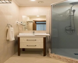 Двухместный номер Superior (2 отдельные кровати) в Kaspi boutique hotel