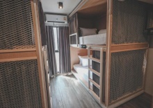 Кровать в общем номере (женский номер) в Stay Thapae Hostel