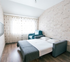 Люкс с кухней-столовой в Уютный Дом