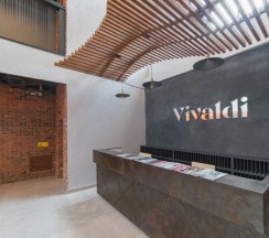 818 дизайнерские апартаменты с балконом для 1-4 гостей ("Vivaldi", центр Сакко 24) в Viva aparts
