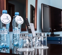 Стандартный улучшенный номер (двуспальная кровать) в Александровский сад