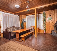 Коттедж N4 с балконом и с красивым видом из окна в Плещеево