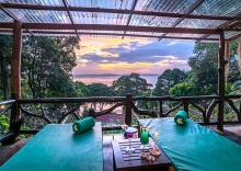 Вилла с видом на океан в Koh Jum Ocean Beach Resort