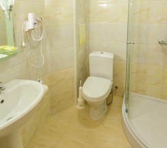 Трёхместный номер Standard с балконом в Лермонтовъ