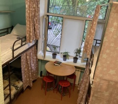 Кровать в общем номере в Комфорт+