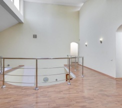 Коттедж Superior с 5 комнатами в Жар-птица