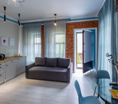 Апартаменты "Teal" с балконом в Сhо