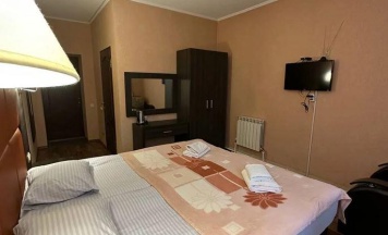 3-местный номер стандарт №31 в Алатау Люкс